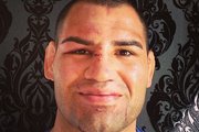 Cain Velasquez pode perder o cinturão em definitivo do UFC