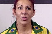 Cris Cyborg pede respeito aos fãs das artes marciais mistas