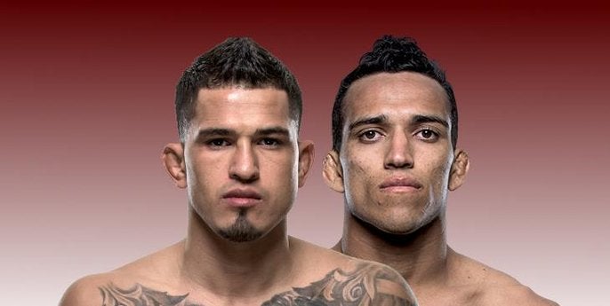 Anthony Pettis x Charles Oliveira