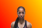 Resultado do UFC 227 - Weili Zhang derrota Danielle Taylor